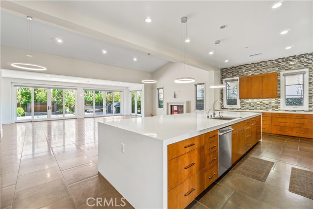 Detail Gallery Image 8 of 53 For 116 Homecoming, Irvine,  CA 92602 - 5 Beds | 5/1 Baths