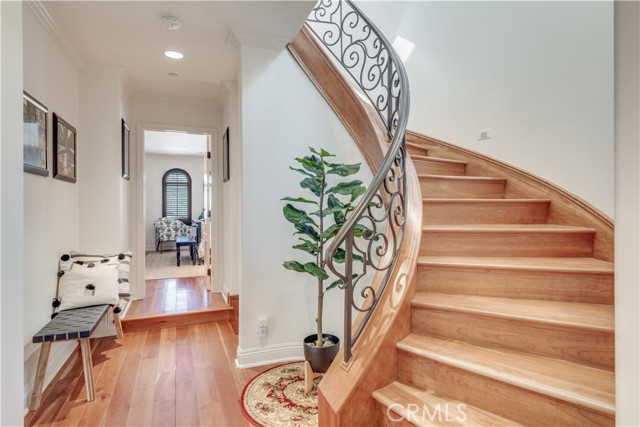 320 24th Place, Manhattan Beach, California 90266, 3 Bedrooms Bedrooms, ,3 BathroomsBathrooms,Residential,Sold,24th,SB21215481