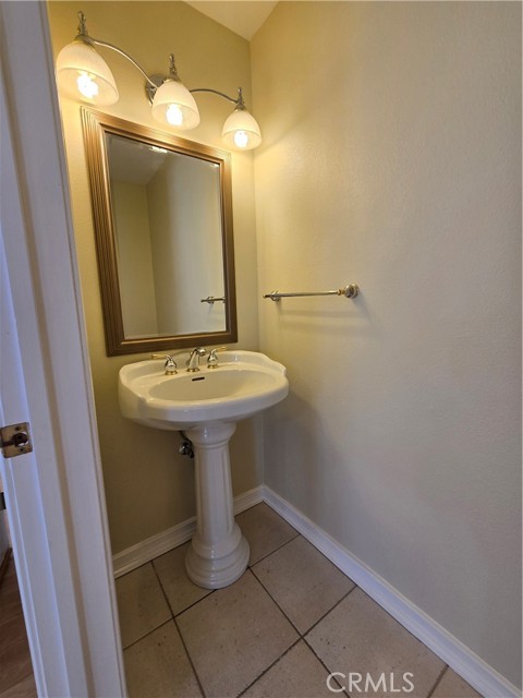 Detail Gallery Image 40 of 57 For 2066 Carlton Pl, Riverside,  CA 92507 - 4 Beds | 2/1 Baths