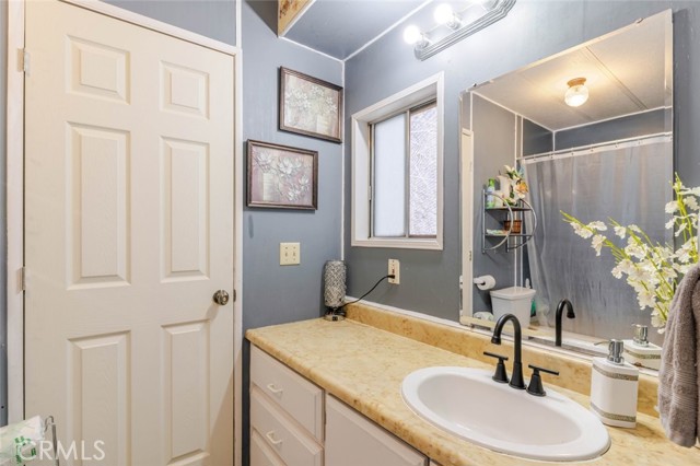 Detail Gallery Image 18 of 24 For 2330 E Avenue J8 #121,  Lancaster,  CA 93535 - 2 Beds | 2 Baths