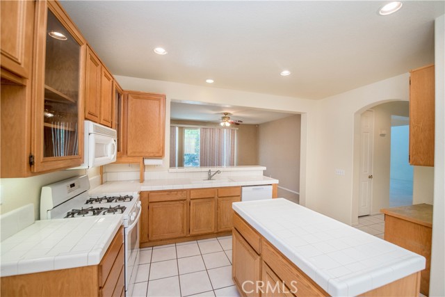 3018 Veranda Lane, Corona CA: https://media.crmls.org/medias/1bf51ea1-f2d8-4a45-96af-19ab4f3b1a4c.jpg