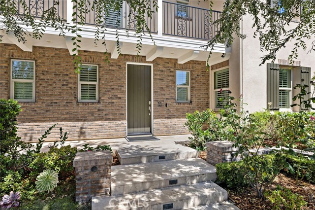 103 Aims, Irvine CA: https://media.crmls.org/medias/1bf614d7-4d27-454a-a69d-d8955d8ee2ec.jpg