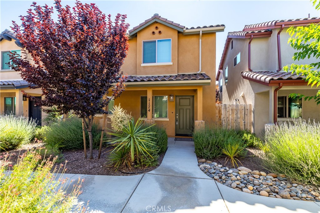 1174 Velarde Circle