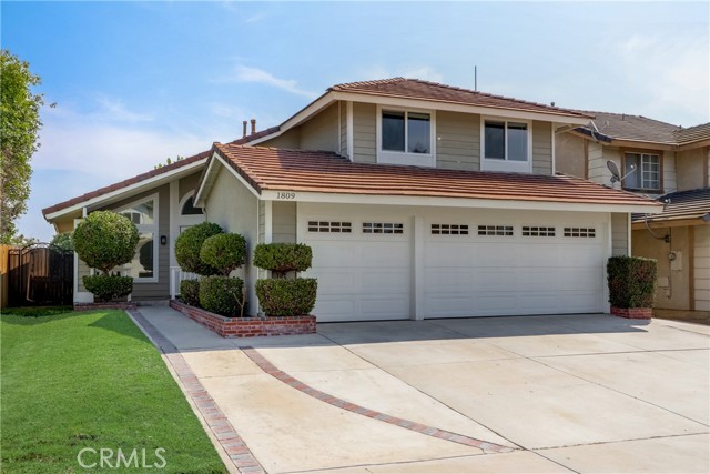 1809 Myrtle St, Corona, CA 92878