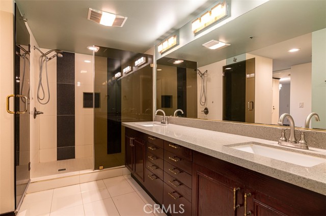 Detail Gallery Image 17 of 39 For 343 Pioneer Dr #602,  Glendale,  CA 91203 - 2 Beds | 2 Baths