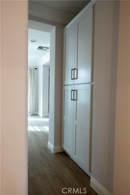 26850 Boulder Crest Drive, Valencia CA: https://media.crmls.org/medias/1bf72c00-6279-422a-95c2-7e66f954d3b7.jpg