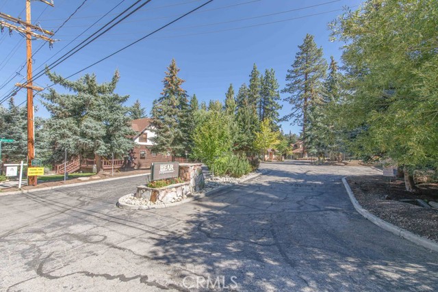 Detail Gallery Image 32 of 39 For 43091 Bear Creek Ct, Big Bear Lake,  CA 92315 - 3 Beds | 3 Baths