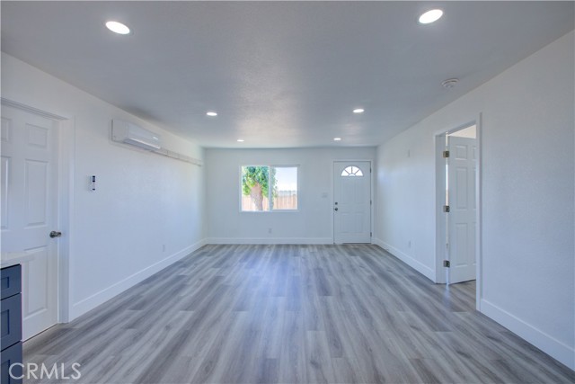 Detail Gallery Image 7 of 21 For 12337 W Main St, Turlock,  CA 95380 - 1 Beds | 2 Baths