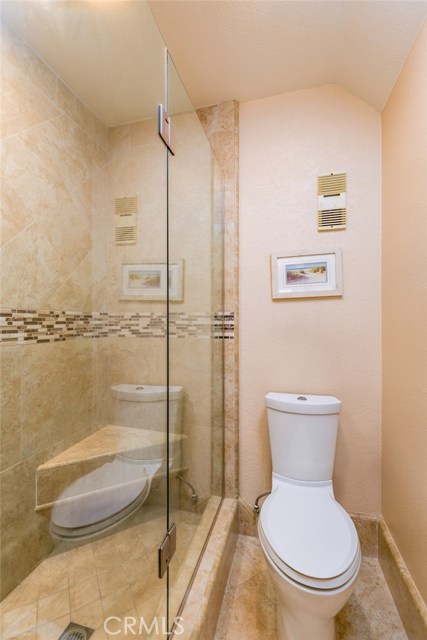 European Step-in Porcelain Shower