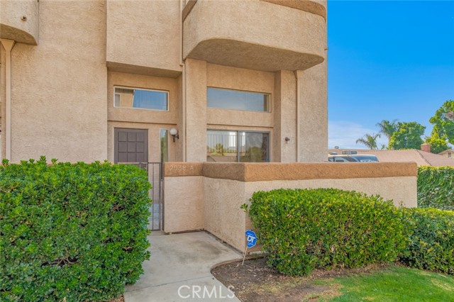 2038 S Bon View Avenue, Ontario CA: https://media.crmls.org/medias/1bf7ad8d-e9f5-4bc6-bb5c-b5c131c50e0c.jpg