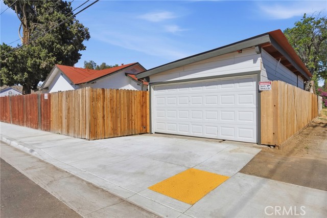 Detail Gallery Image 43 of 49 For 201 Lincoln St, Bakersfield,  CA 93305 - 3 Beds | 2 Baths