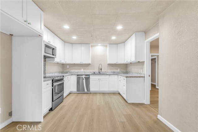 Detail Gallery Image 11 of 51 For 3374 8th St, Clearlake,  CA 95422 - 3 Beds | 2/1 Baths