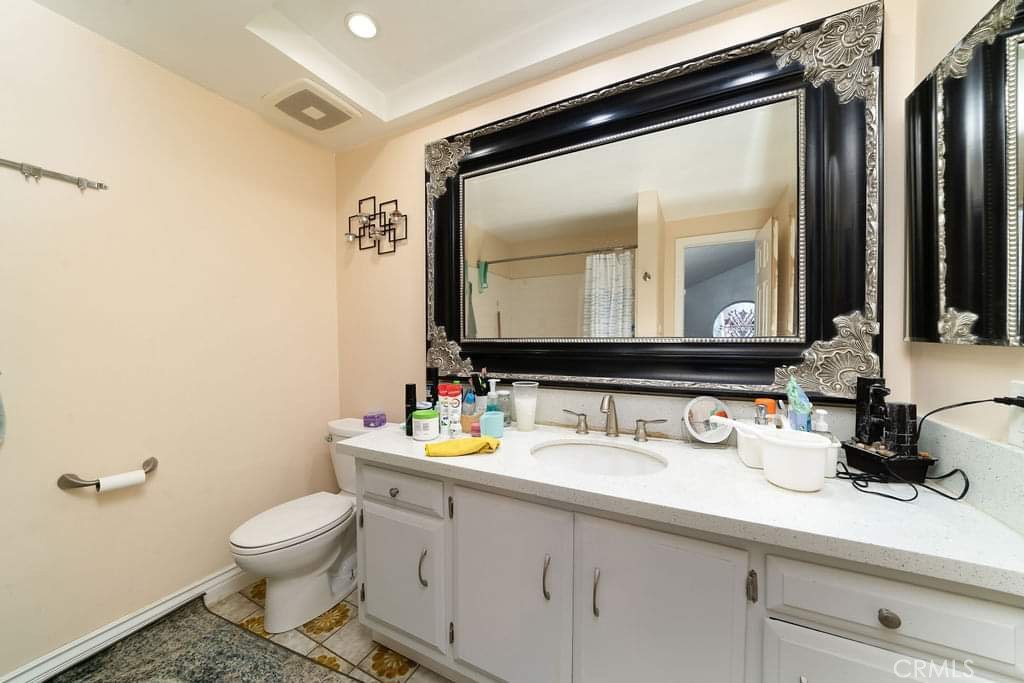 1bf847ea 9a08 4e74 A24e 3ce9c16b87ca