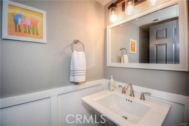 7408 Holloway Road, Rancho Cucamonga CA: https://media.crmls.org/medias/1bf89488-9524-4fee-98c9-09d0a7b39977.jpg