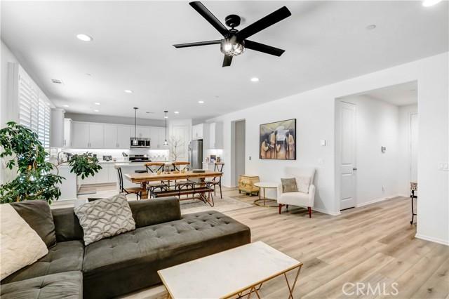 3471 W Poppet Street, San Bernardino CA: https://media.crmls.org/medias/1bf8c659-41f2-4456-ace5-8c1fa33517ff.jpg