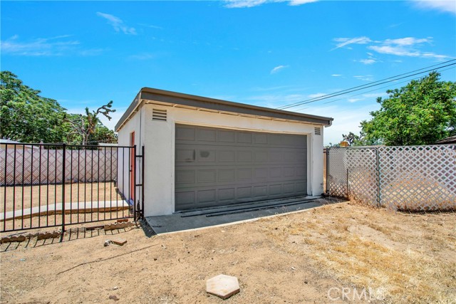 Detail Gallery Image 13 of 48 For 7184 Palm Ave, Yucca Valley,  CA 92284 - 3 Beds | 2 Baths