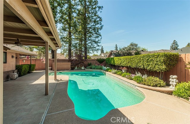 Detail Gallery Image 40 of 50 For 7355 N Pacific Ave, Fresno,  CA 93711 - 4 Beds | 3 Baths