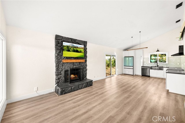 Detail Gallery Image 5 of 25 For 22473 Canyon Lake, Canyon Lake,  CA 92587 - 3 Beds | 2 Baths