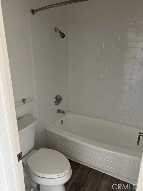 Image 10 of 31 For 400 Acacia Avenue C39