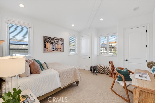 Detail Gallery Image 45 of 74 For 113 S Herrin, Manhattan Beach,  CA 90266 - 5 Beds | 4/1 Baths