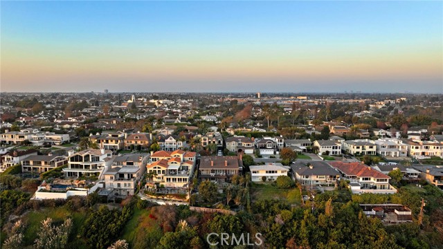 Detail Gallery Image 35 of 39 For 521 Kings Rd, Newport Beach,  CA 92663 - 4 Beds | 4 Baths