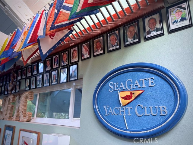 Detail Gallery Image 37 of 39 For 3436 Bravata Dr, Huntington Beach,  CA 92649 - 4 Beds | 3 Baths