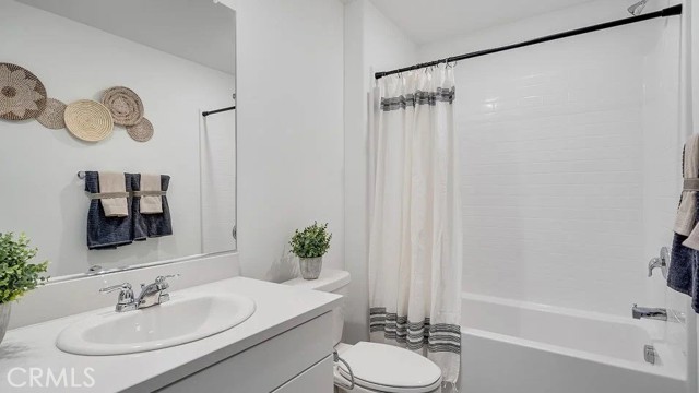 Detail Gallery Image 9 of 21 For 7467 Bucknell Ave, Hesperia,  CA 92345 - 5 Beds | 3 Baths