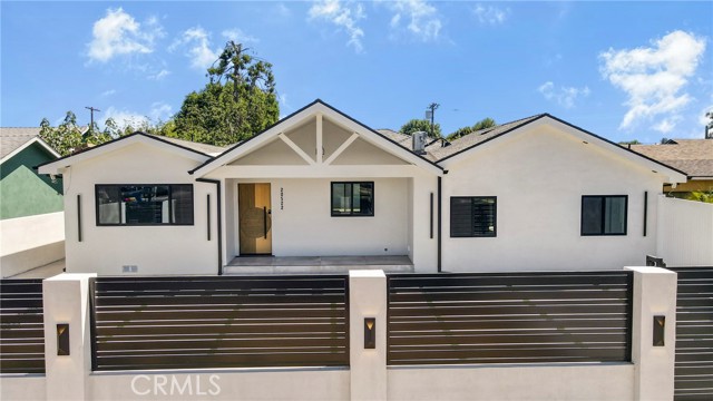 20522 Sherman Way, Winnetka CA: https://media.crmls.org/medias/1bfc6c9e-3e0f-43d0-bf35-a0bfe2693758.jpg