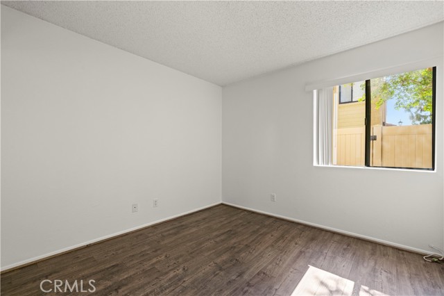 18752 Mandan Street, Canyon Country CA: https://media.crmls.org/medias/1bfca53b-7ed5-43aa-bf26-202060dcee61.jpg