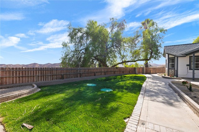 Detail Gallery Image 3 of 24 For 23385 Cooper View Dr, Menifee,  CA 92587 - 3 Beds | 2/1 Baths