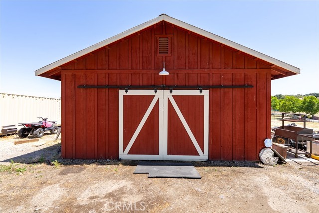 26 Deer View Lane, Templeton CA: https://media.crmls.org/medias/1bfe4262-7f1b-473b-b2ee-fb63b97e23e9.jpg