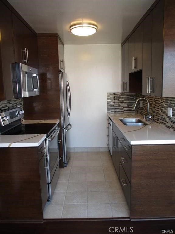 Detail Gallery Image 3 of 17 For 375 Atlantic Ave #702,  Long Beach,  CA 90802 - 2 Beds | 2 Baths