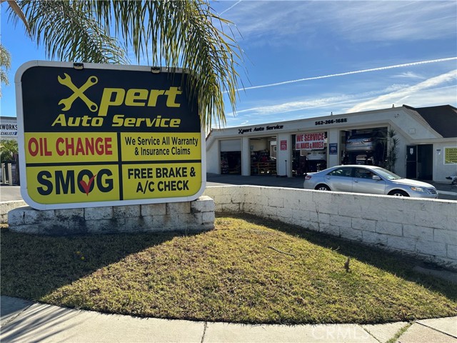 420 E Whittier Boulevard, La Habra, California 90631, ,Commercial Lease,For Rent,420 E Whittier Boulevard,CRPW25040575