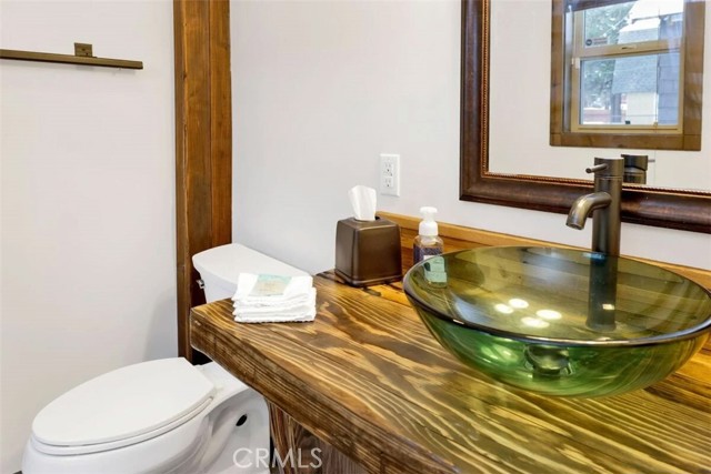 Detail Gallery Image 22 of 32 For 40221 Esterly Ln, Big Bear Lake,  CA 92315 - 3 Beds | 2/1 Baths