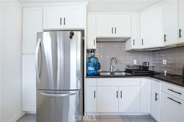 Detail Gallery Image 10 of 35 For 307 S Locust Ave, Compton,  CA 90221 - 4 Beds | 2 Baths