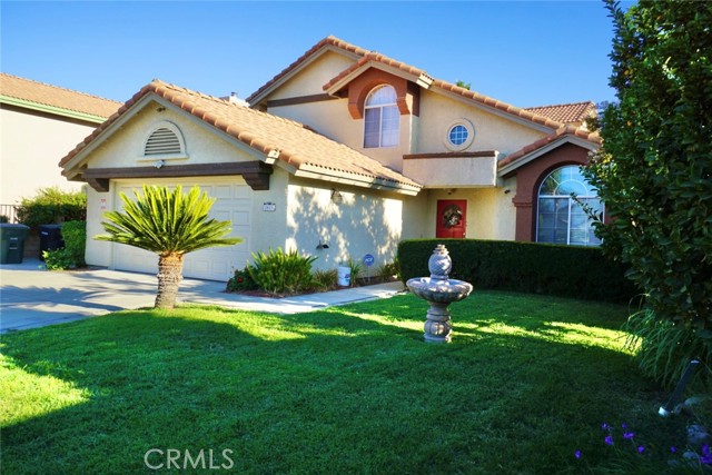 Detail Gallery Image 2 of 37 For 2815 Amber Dr, Hemet,  CA 92545 - 4 Beds | 3 Baths