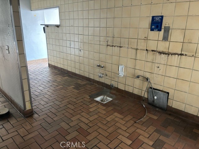  Commercial for Sale in Apple Valley, California