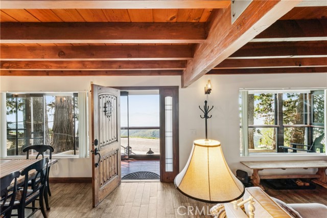 Detail Gallery Image 13 of 29 For 22988 Valley View, Crestline,  CA 92325 - 3 Beds | 2 Baths