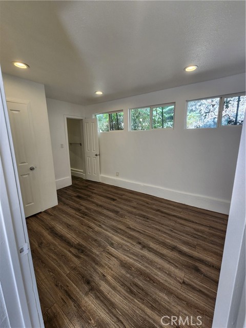 10799 Sherman Grove Avenue, Sunland CA: https://media.crmls.org/medias/1c016406-3c94-4959-b3ac-6a13189a939d.jpg