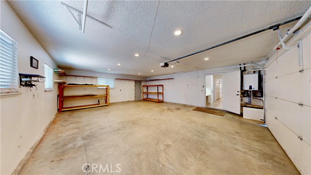 15460 Mandan Road, Apple Valley CA: https://media.crmls.org/medias/1c019a09-7d6c-44f8-95c9-b85c9bfa0a17.jpg