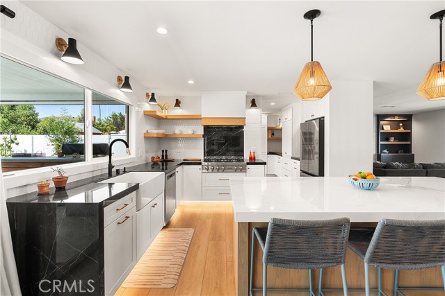 Detail Gallery Image 13 of 75 For 24701 Nympha Drive, Mission Viejo,  CA 92691 - 5 Beds | 3 Baths