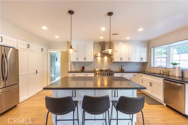 1978 Avenida Feliciano, Rancho Palos Verdes, California 90275, 4 Bedrooms Bedrooms, ,2 BathroomsBathrooms,Residential,Sold,Avenida Feliciano,PV21236753