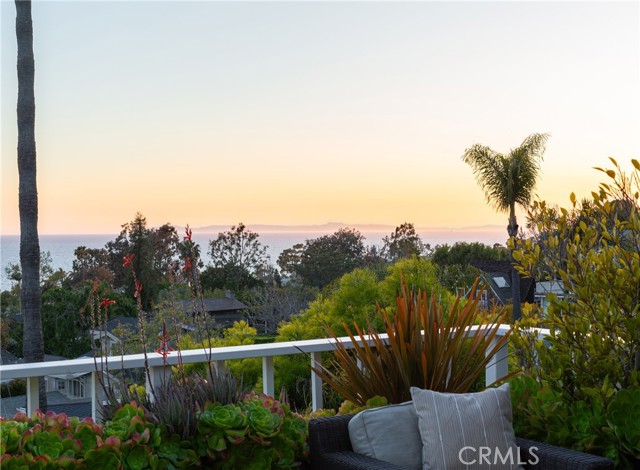 Detail Gallery Image 27 of 33 For 366 High Dr, Laguna Beach,  CA 92651 - 4 Beds | 4/1 Baths