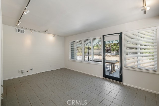 1193 Mount Lowe Drive, Altadena CA: https://media.crmls.org/medias/1c02cec8-bd50-4ca8-bc9d-afddd9b13536.jpg