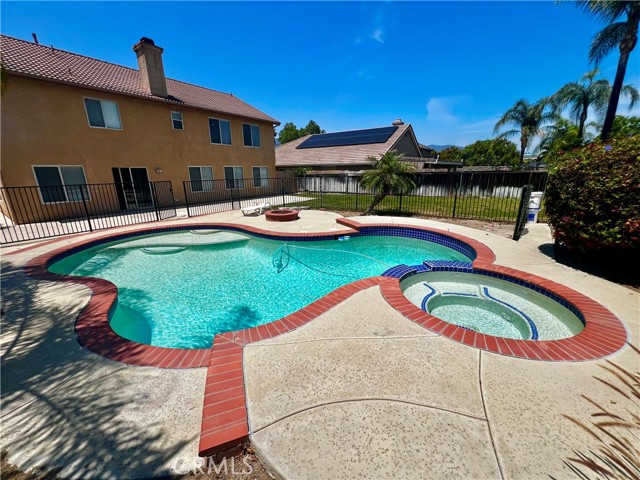 361 Adirondack Drive, Corona CA: https://media.crmls.org/medias/1c033f7e-ed4e-4354-a9a2-67578746828e.jpg