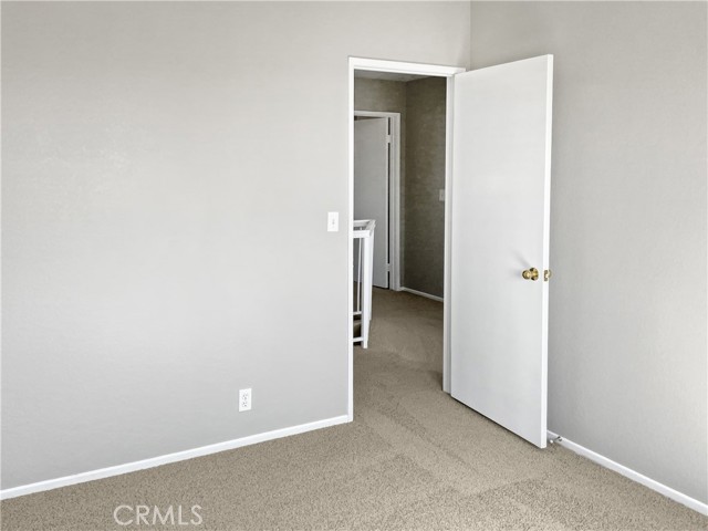 Detail Gallery Image 16 of 27 For 12787 Appian Ave, Victorville,  CA 92395 - 4 Beds | 2/1 Baths