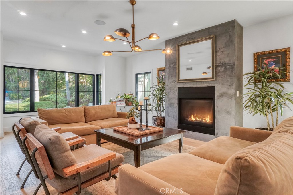 MLS #SR25233897 image #9