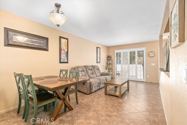 34372 Laura Way, Rancho Mirage CA: https://media.crmls.org/medias/1c03e337-cc7d-4a6c-b078-9aa4119696aa.jpg