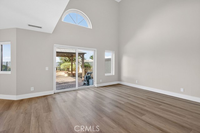 Image 3 of 31 For 783 Ruby Lane