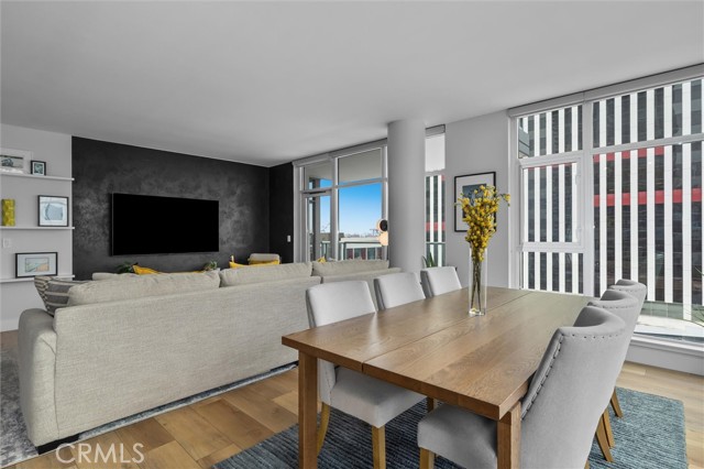 400 W Ocean Boulevard, Long Beach CA: https://media.crmls.org/medias/1c03f6ae-a3d8-4cc1-a9af-4f73f0c50036.jpg